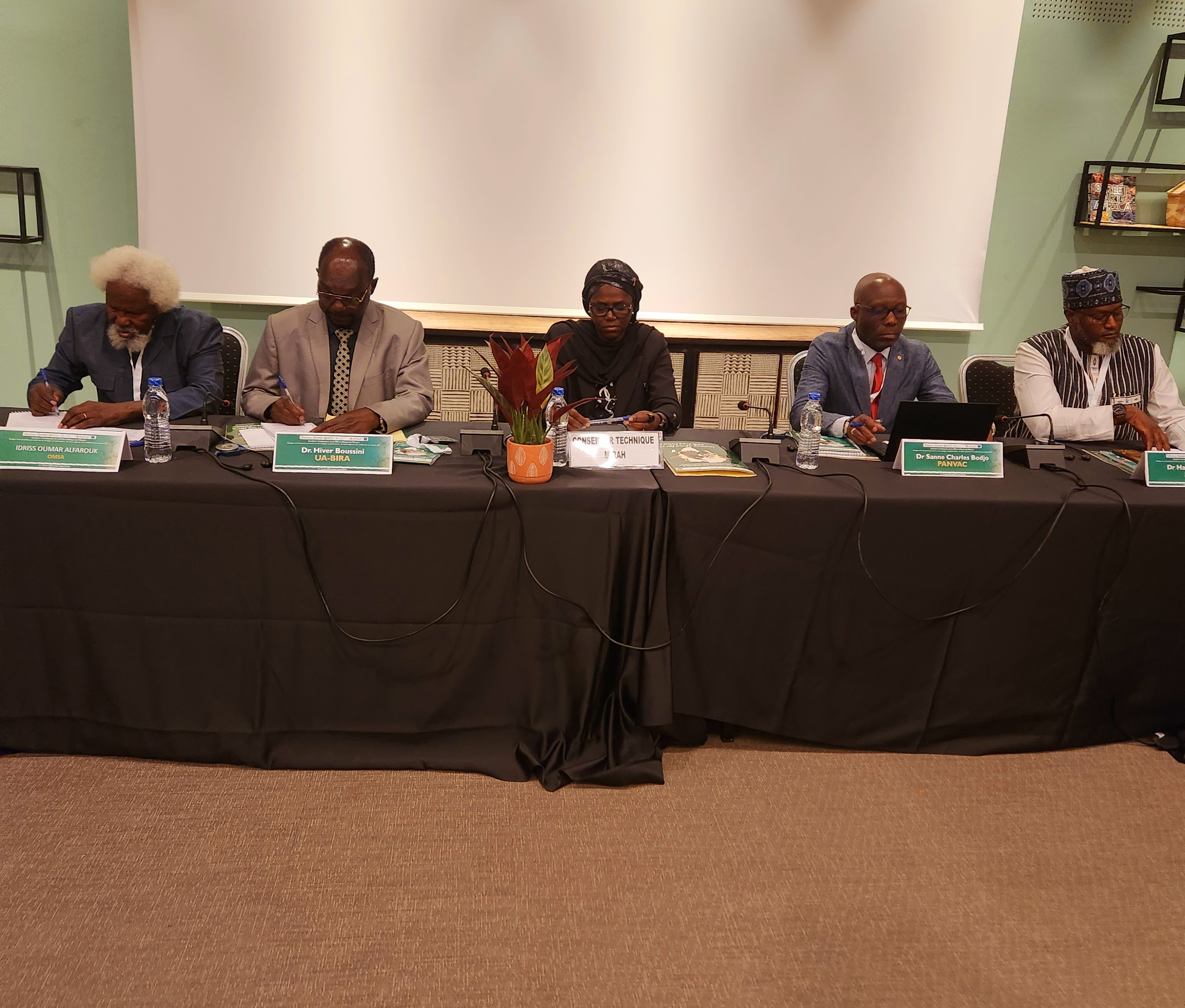 Accelerating PPR Eradication in West Africa-Stakeholder Dialogue on Cross-border Strategies, Lessons Learned, and SPS Compliance