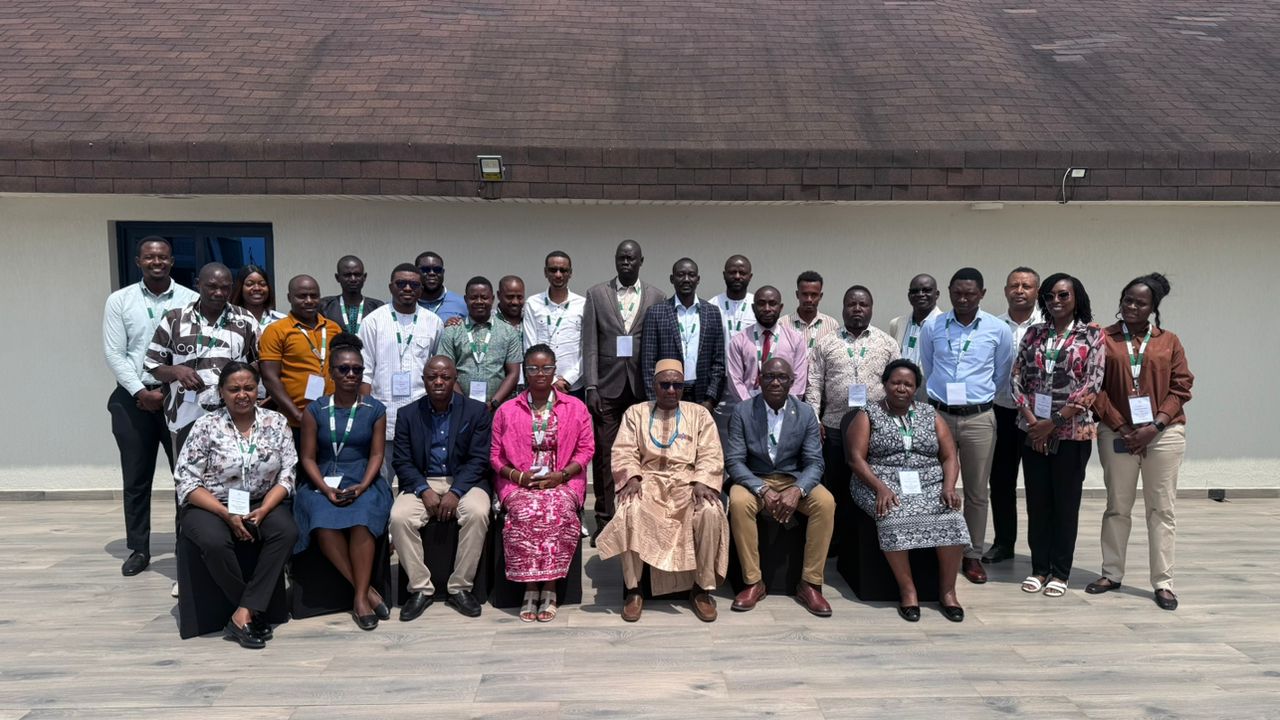 Training workshop for veterinary laboratories in English-speaking countries on the transport of infectious substances: focus on peste des petits ruminants (PPR) and other priority animal diseases 