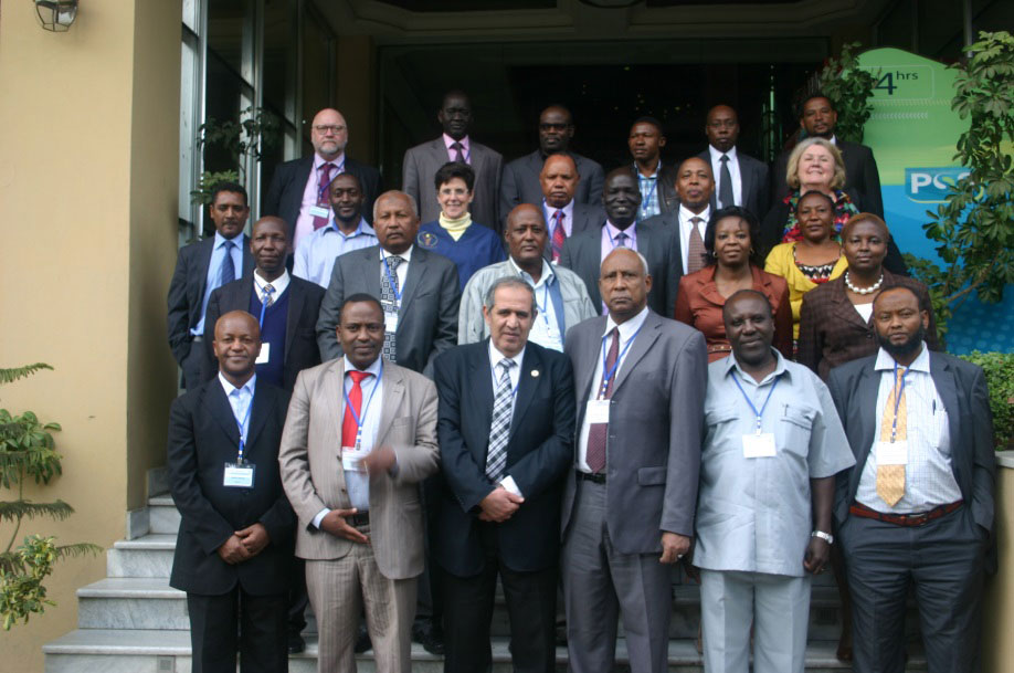 © 2015 AU-IBAR. Group photo of participants.