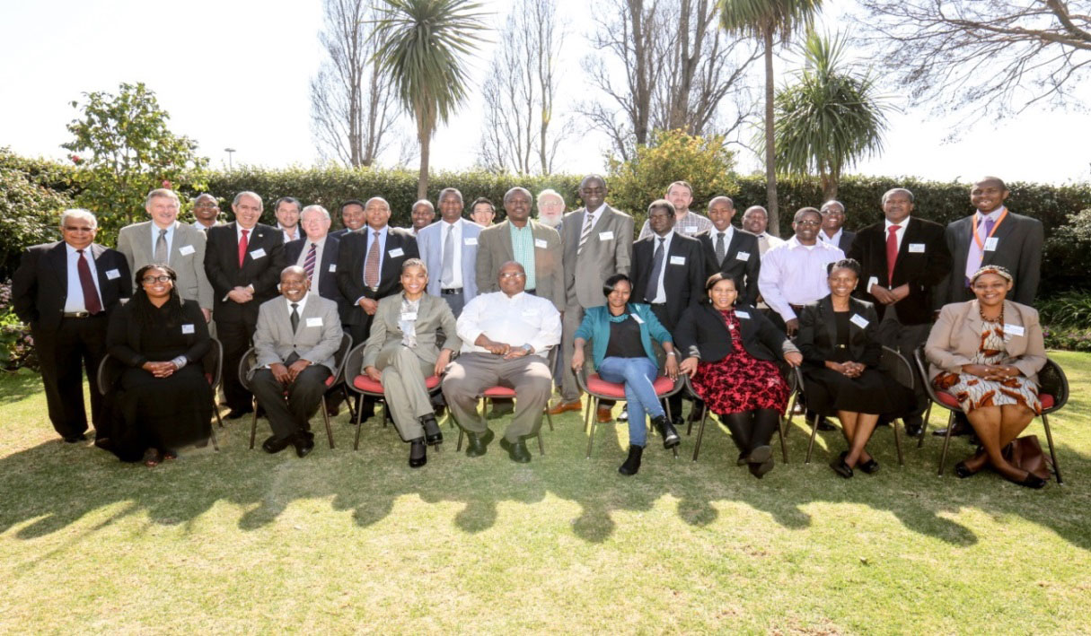  © 2014 AU-IBAR. Participants at the workshop to develop Standard Methods and Procedures in Animal Health in the SADC region held in Johannesburg, South Africa, 9-11 September 2014.
